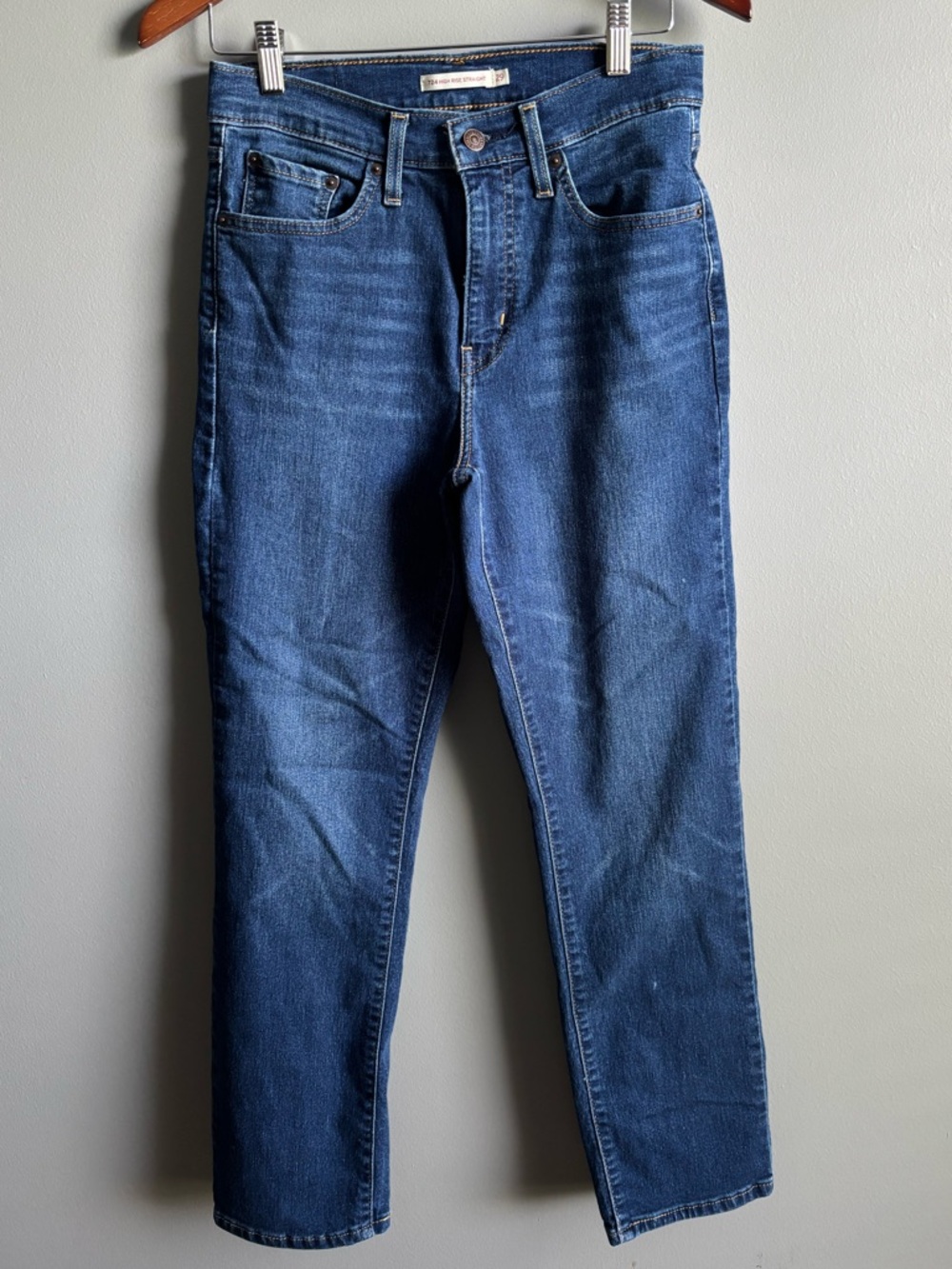Levi’s 724 High Rise Straight Leg Jeans